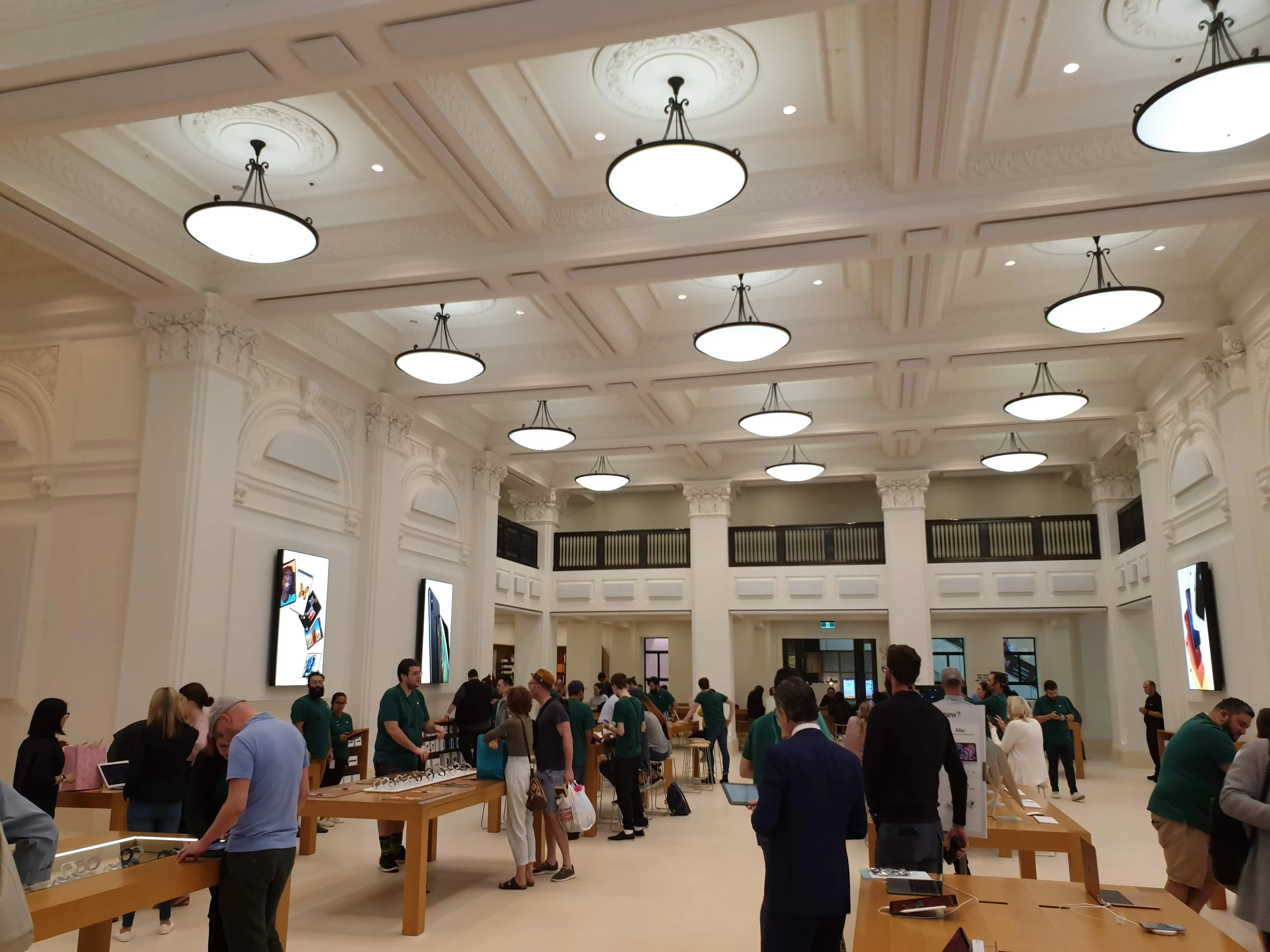 Apple Brisbane