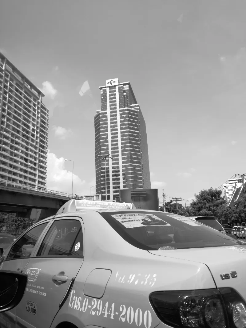 รูปเซ็ตนี้ถ่ายจาก”ในรถ” มีกระจกกั้นอยู่…